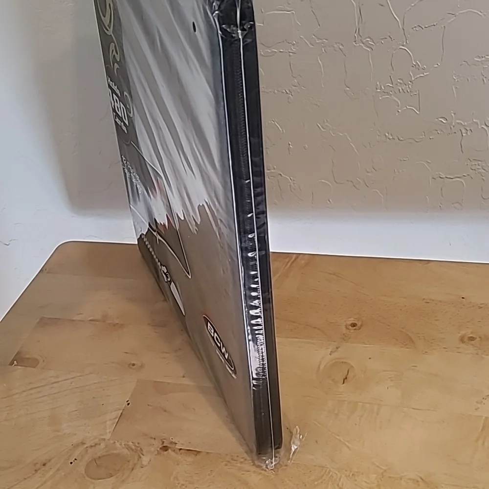 LARGE ZIPPER PORTFOLIO BCW GAMING Z-FOLIO 12-POCKET LX ALBUM, HOLDS 480 CARDS